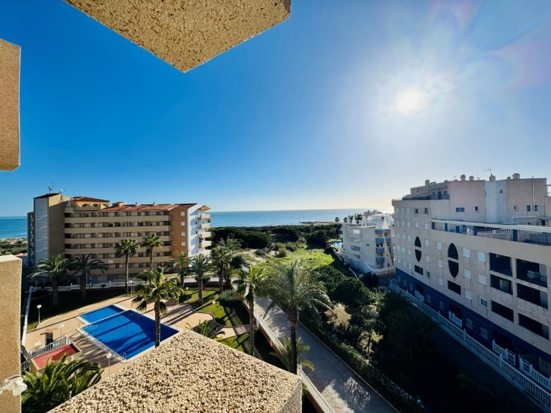 Appartamento a La Mata, Alicante, Spagna 3 camere da letto, 135 mq. N° 151803