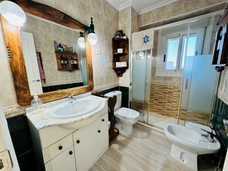 Appartamento a La Mata, Alicante, Spagna 3 camere da letto, 135 mq. N° 151803