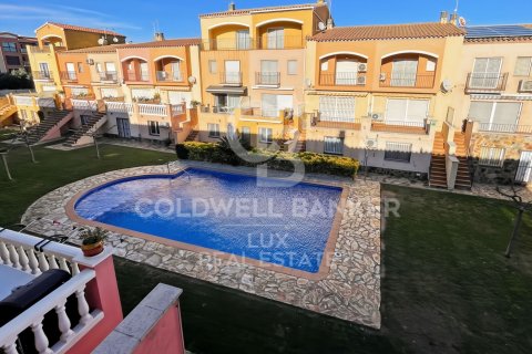 Casa a Empuriabrava, Girona, Spagna 3 camere da letto, 175 mq. N° 157256