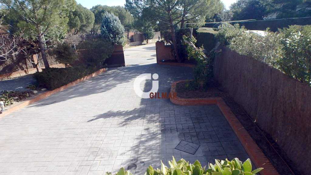 Villa à Las Rozas de Madrid, Madrid, Espagne 5 chambres, 600 m2 No. 193020