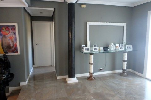 Villa à Las Rozas de Madrid, Madrid, Espagne 5 chambres, 600 m2 No. 193020