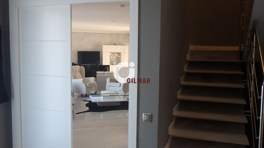 Villa à Las Rozas de Madrid, Madrid, Espagne 5 chambres, 600 m2 No. 193020