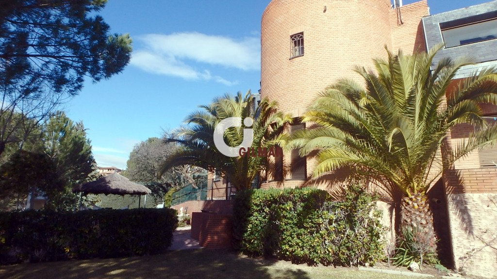 Villa à Las Rozas de Madrid, Madrid, Espagne 5 chambres, 600 m2 No. 193020