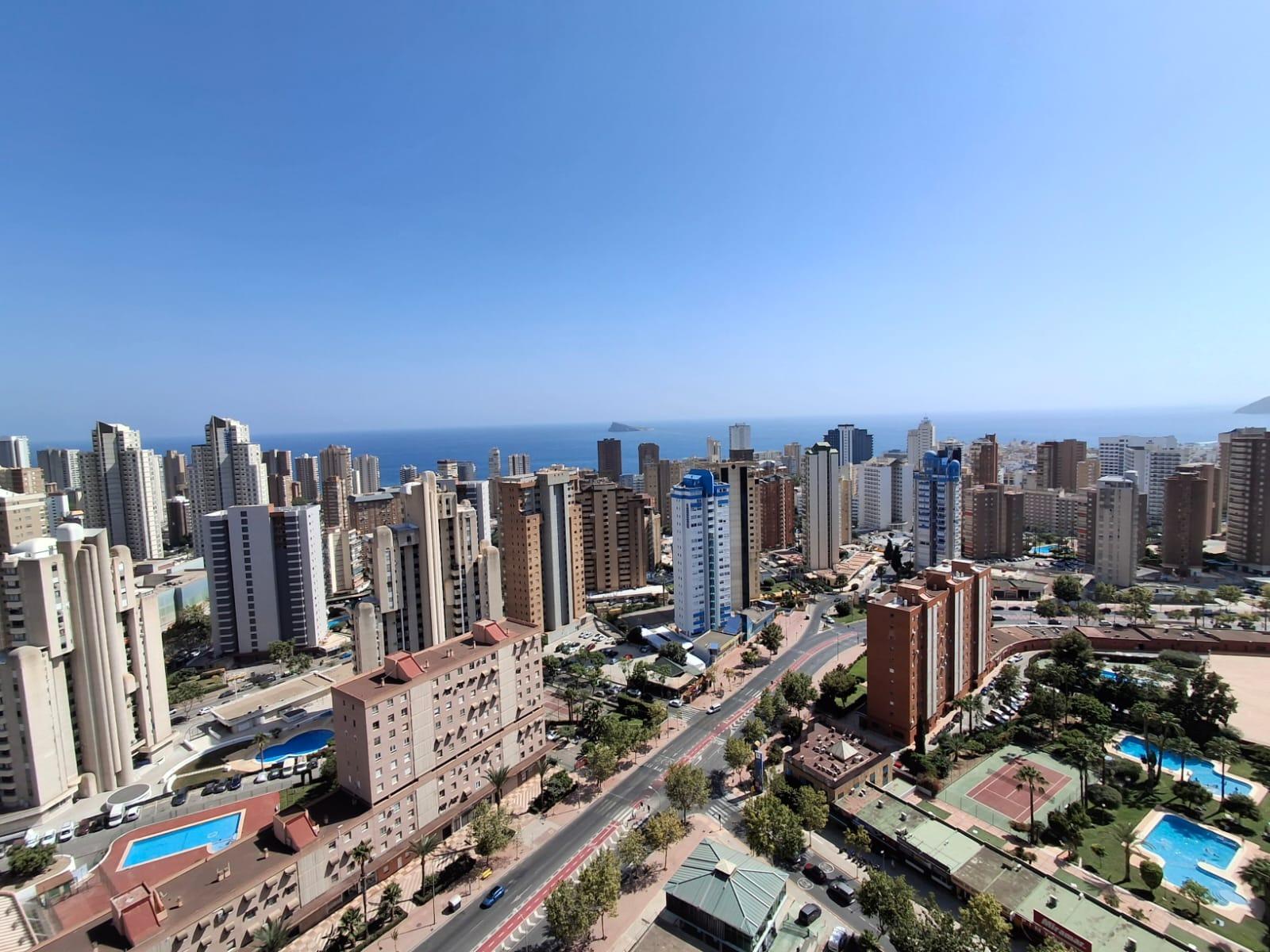 Apartment in Benidorm, Alicante, Spain 136 sq.m. No. 193019