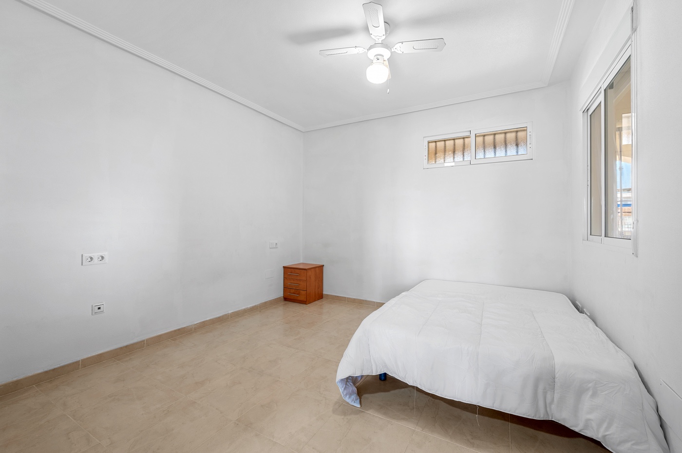Huoneisto Alicante, Espanja 3 makuuhuonetta, 96 m2 No. 196401