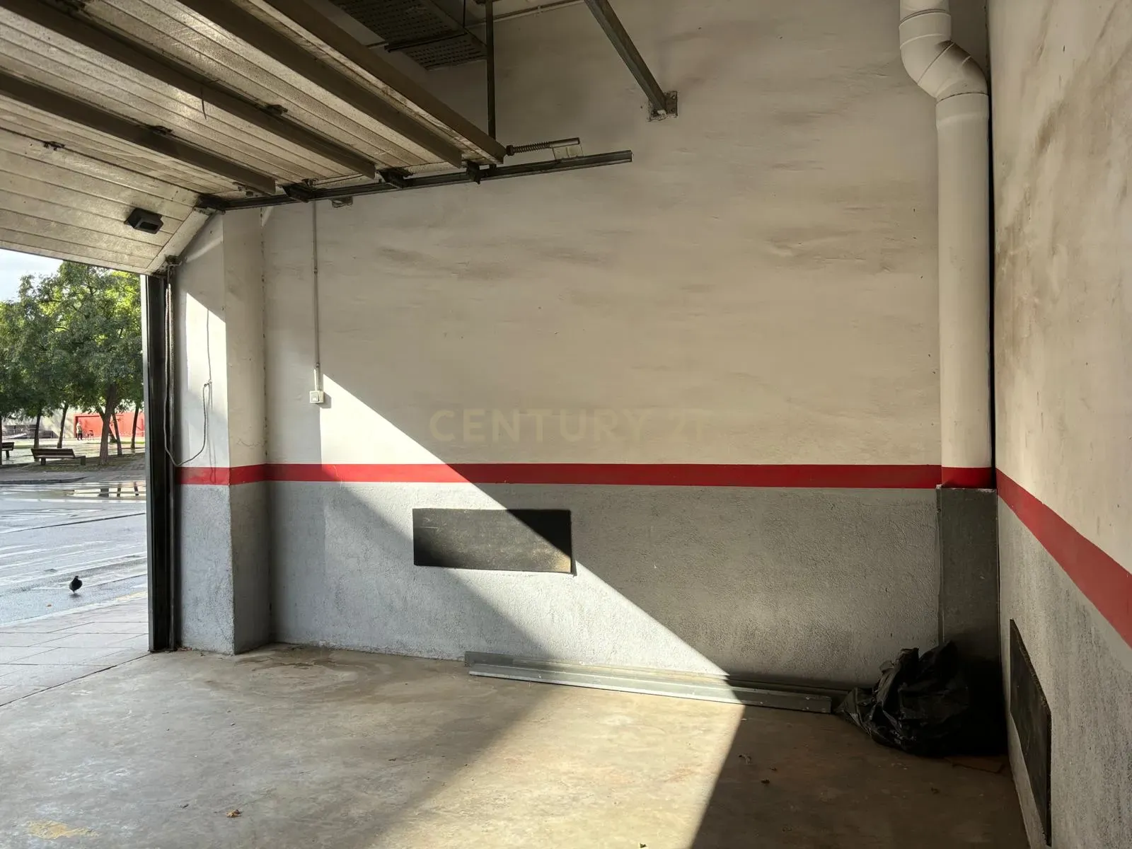 Garage in Sant Joan Despi, Barcelona, Spain 20 sq.m. No. 186481