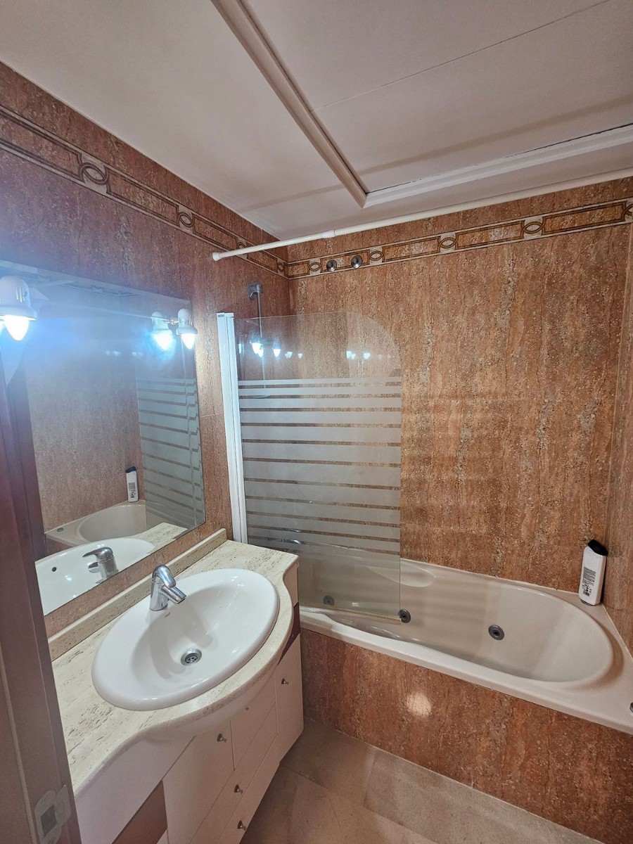 Wohnung in Benidorm, Alicante, Spanien 3 Schlafzimmer, 110 m2 Nr. 142971