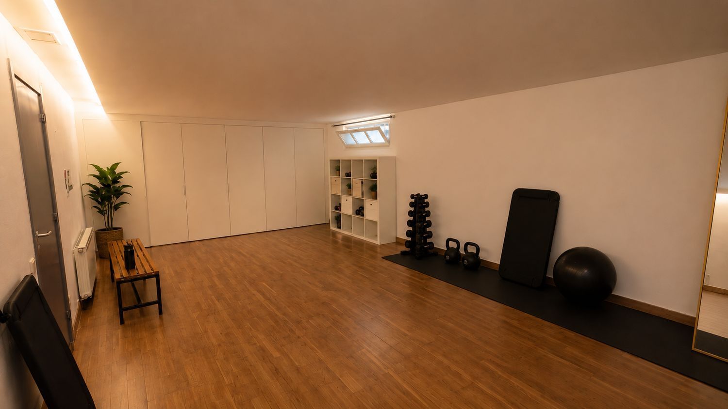 Сasa en Esplugues de Llobregat, Barcelona, España 5 dormitorios, 354 m2 No. 184606