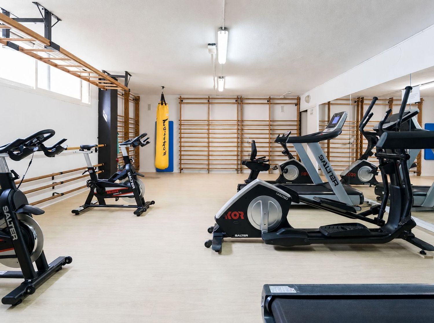 Сasa en Esplugues de Llobregat, Barcelona, España 5 dormitorios, 354 m2 No. 184606