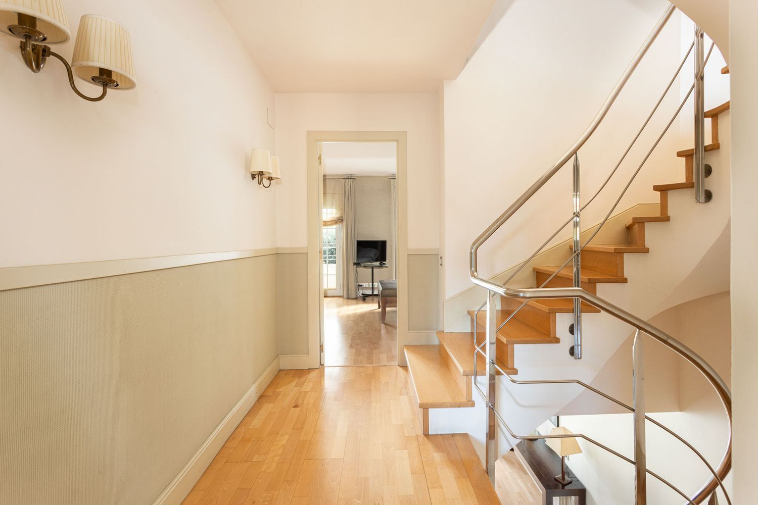 House in Esplugues de Llobregat, Barcelona, Spain 4 bedrooms, 262 sq.m. No. 184607