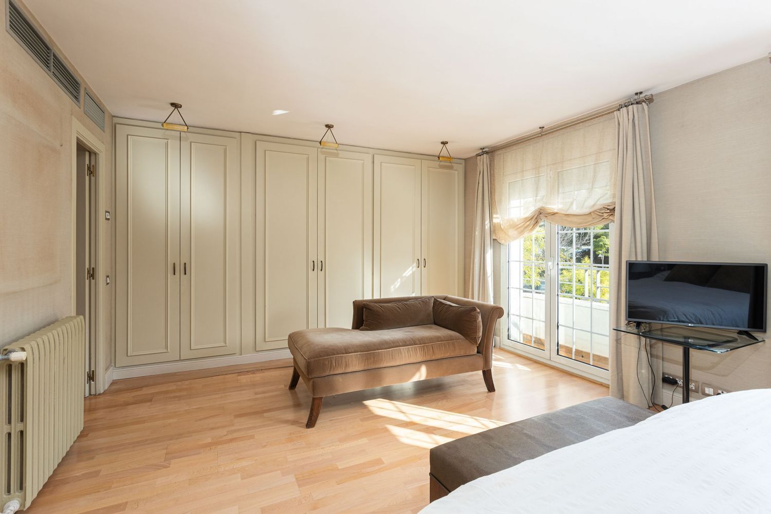 House in Esplugues de Llobregat, Barcelona, Spain 4 bedrooms, 262 sq.m. No. 184607
