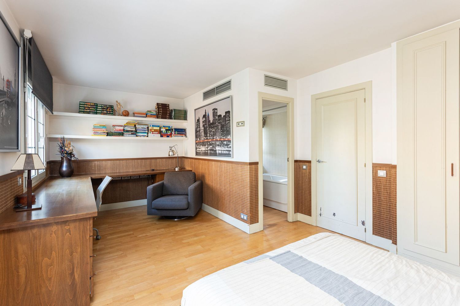 House in Esplugues de Llobregat, Barcelona, Spain 4 bedrooms, 262 sq.m. No. 184607