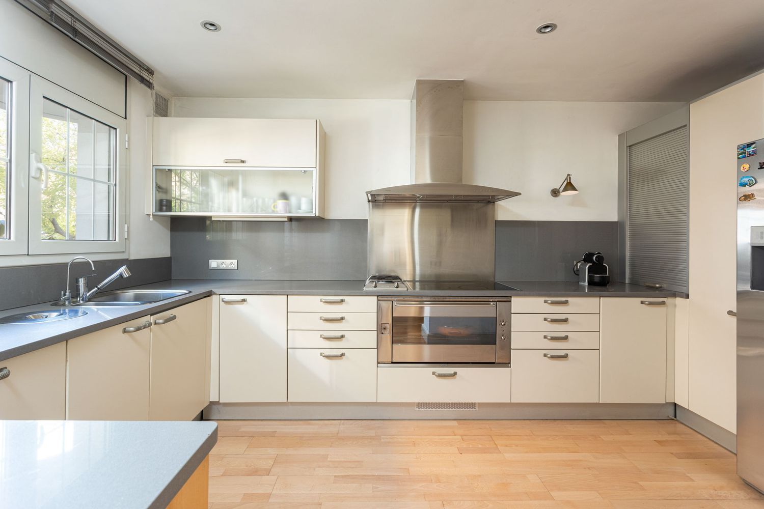 House in Esplugues de Llobregat, Barcelona, Spain 4 bedrooms, 262 sq.m. No. 184607