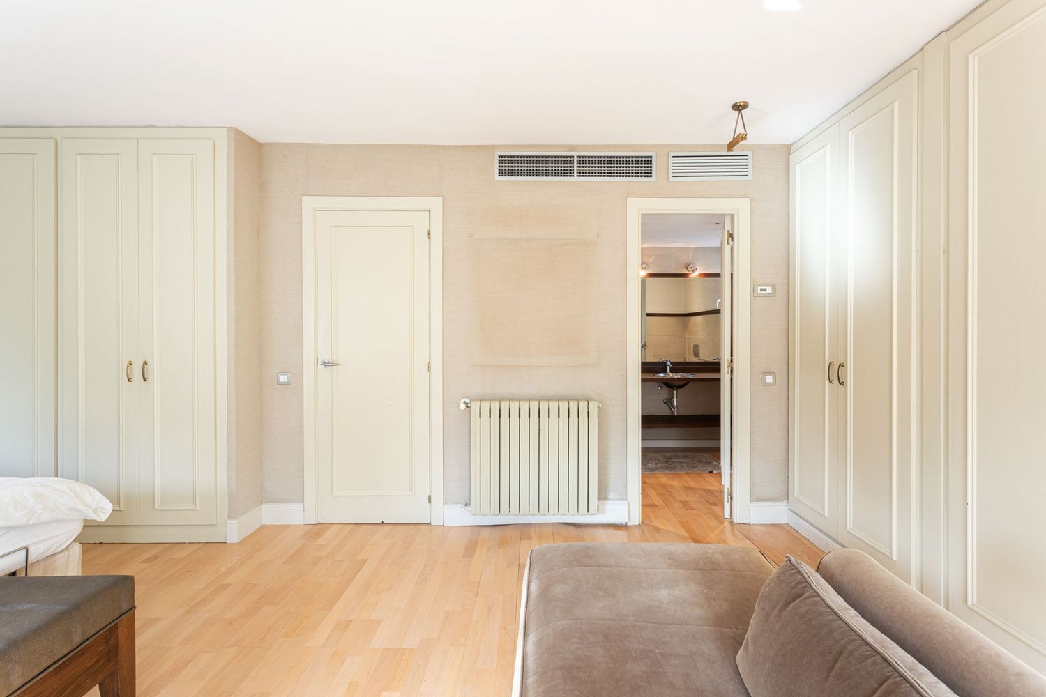 House in Esplugues de Llobregat, Barcelona, Spain 4 bedrooms, 262 sq.m. No. 184607