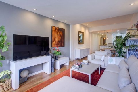 Dzīvoklis Barcelona, Spānijā 4 istabas, 130 m2 Nr. 184611