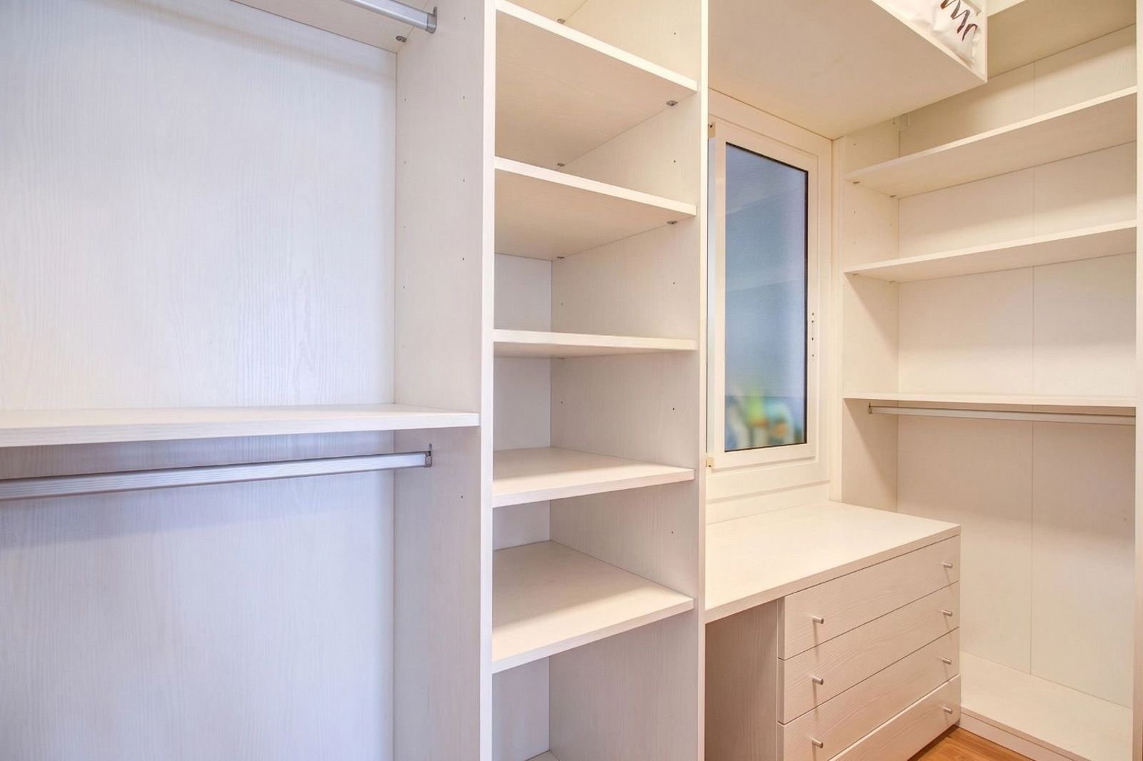 Appartamento a Barcelona, Spagna 4 camere da letto, 130 mq. N° 184611