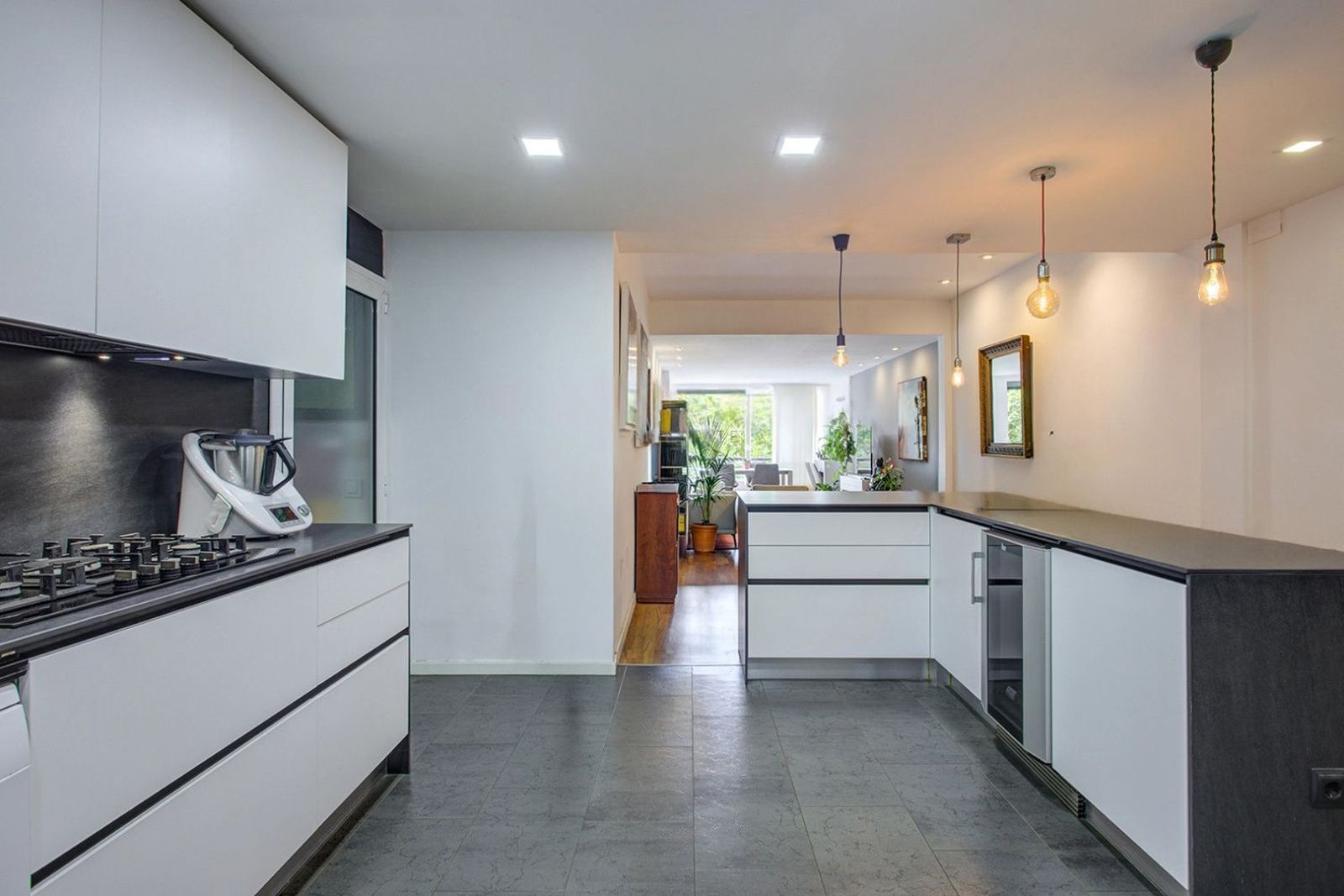 Appartamento a Barcelona, Spagna 4 camere da letto, 130 mq. N° 184611