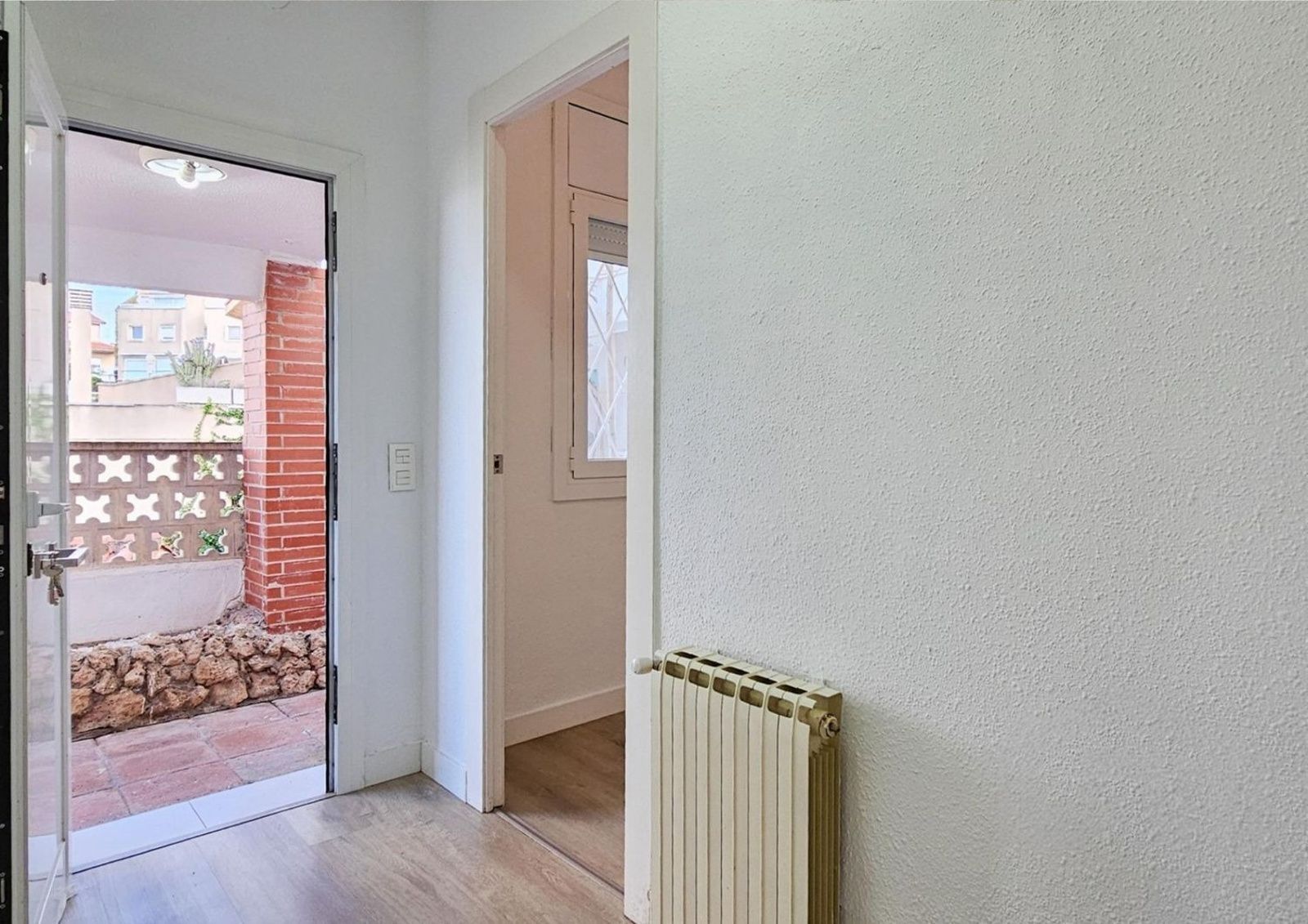 House in Sant Just Desvern, Barcelona, Spain 5 bedrooms, 240 sq.m. No. 184608