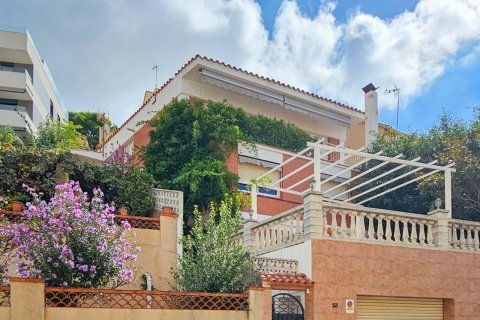 House in Sant Just Desvern, Barcelona, Spain 5 bedrooms, 240 sq.m. No. 184608