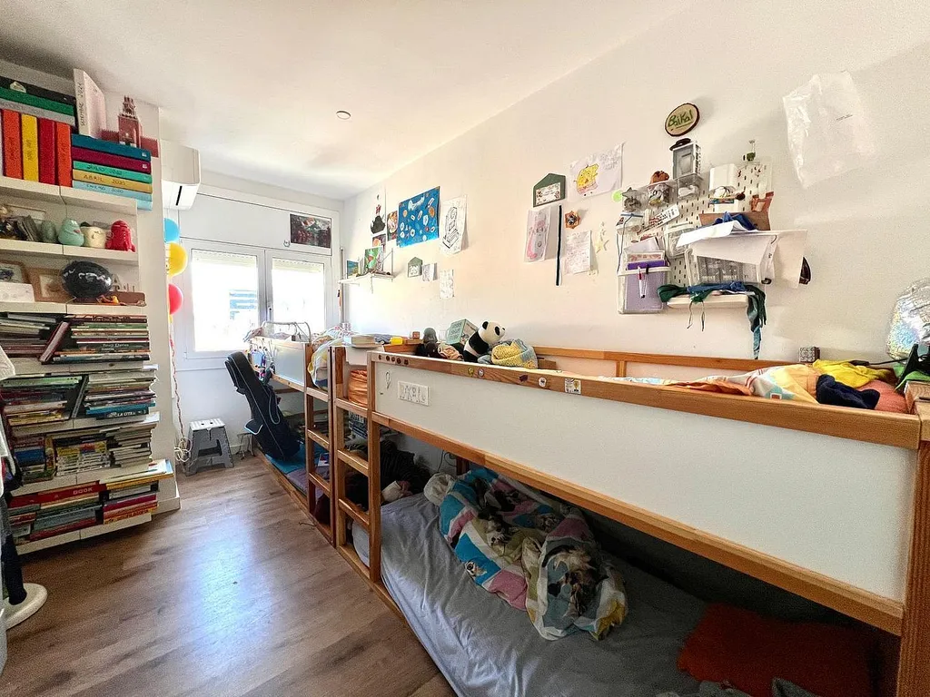 Dzīvoklis Barcelona, Spānijā 3 istabas, 109 m2 Nr. 140872