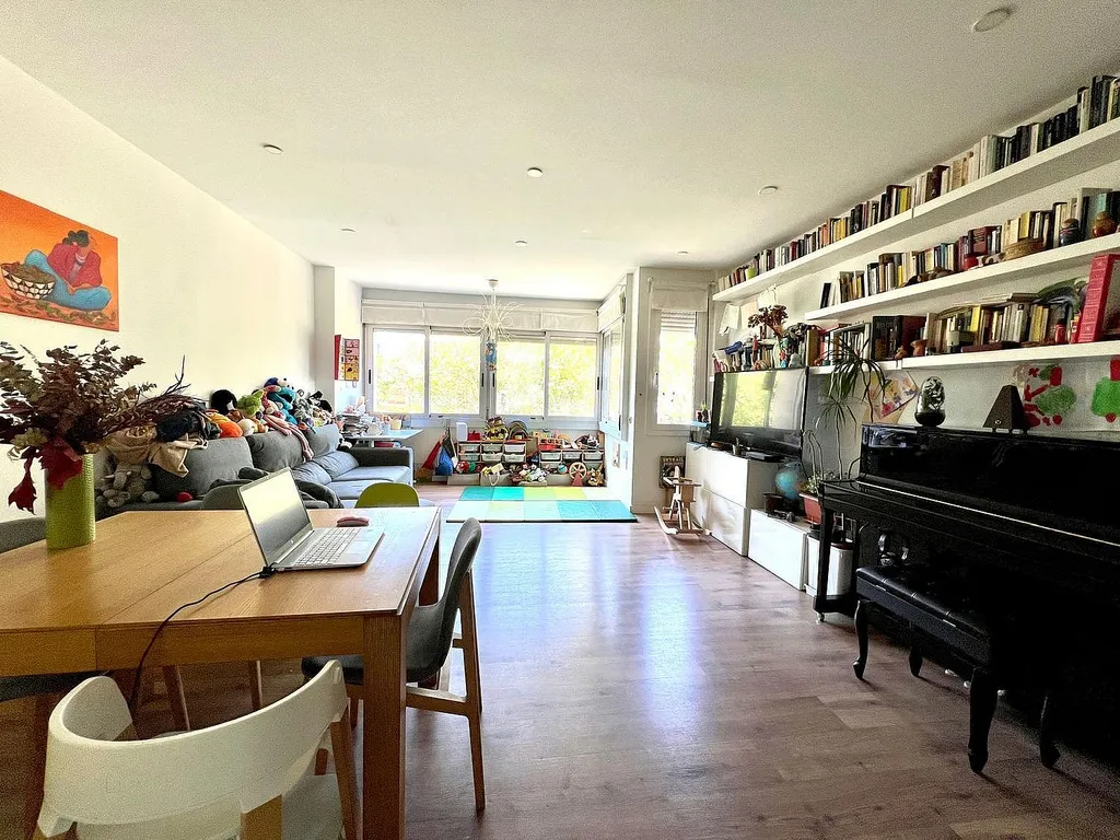 Dzīvoklis Barcelona, Spānijā 3 istabas, 109 m2 Nr. 140872