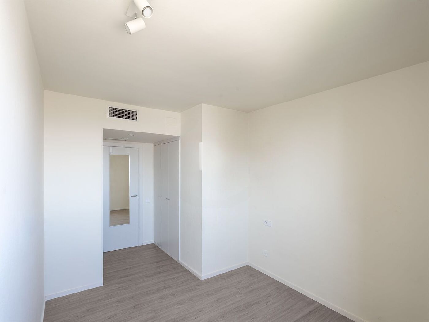 Dzīvoklis Barcelona, Spānijā 2 istabas, 104 m2 Nr. 140871