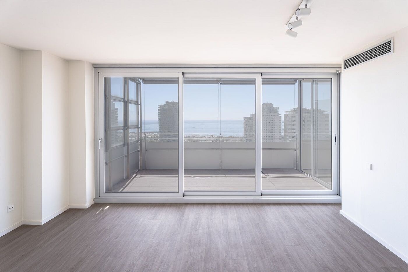 Dzīvoklis Barcelona, Spānijā 2 istabas, 104 m2 Nr. 140871