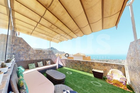 Townhouse in Torviscas, Tenerife, Spain 2 bedrooms, 129 sq.m. No. 103016