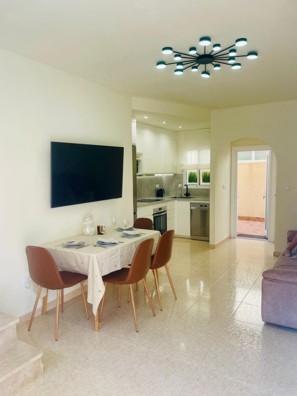Villa in Alicante, Spain 2 bedrooms, 85 sq.m. No. 178296