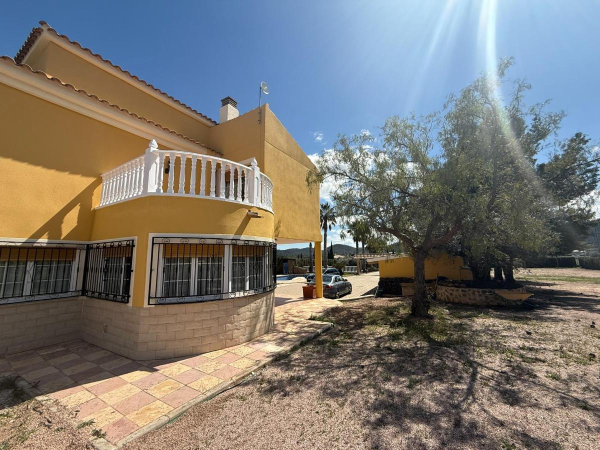 Villa i Cehegin, Murcia, Spanien 4 sovrum, 342 kvm. Nr. 149013
