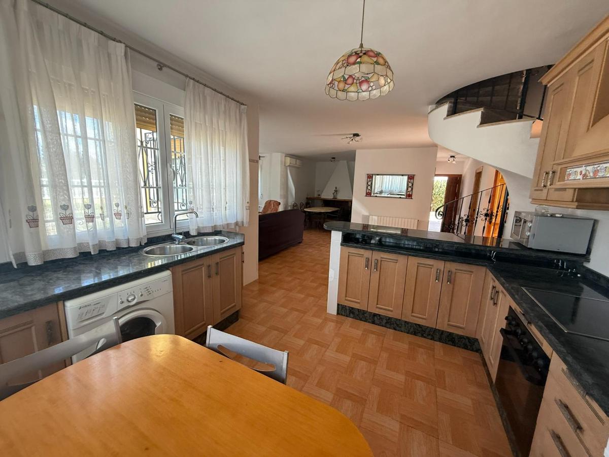 Villa i Cehegin, Murcia, Spanien 4 sovrum, 342 kvm. Nr. 149013
