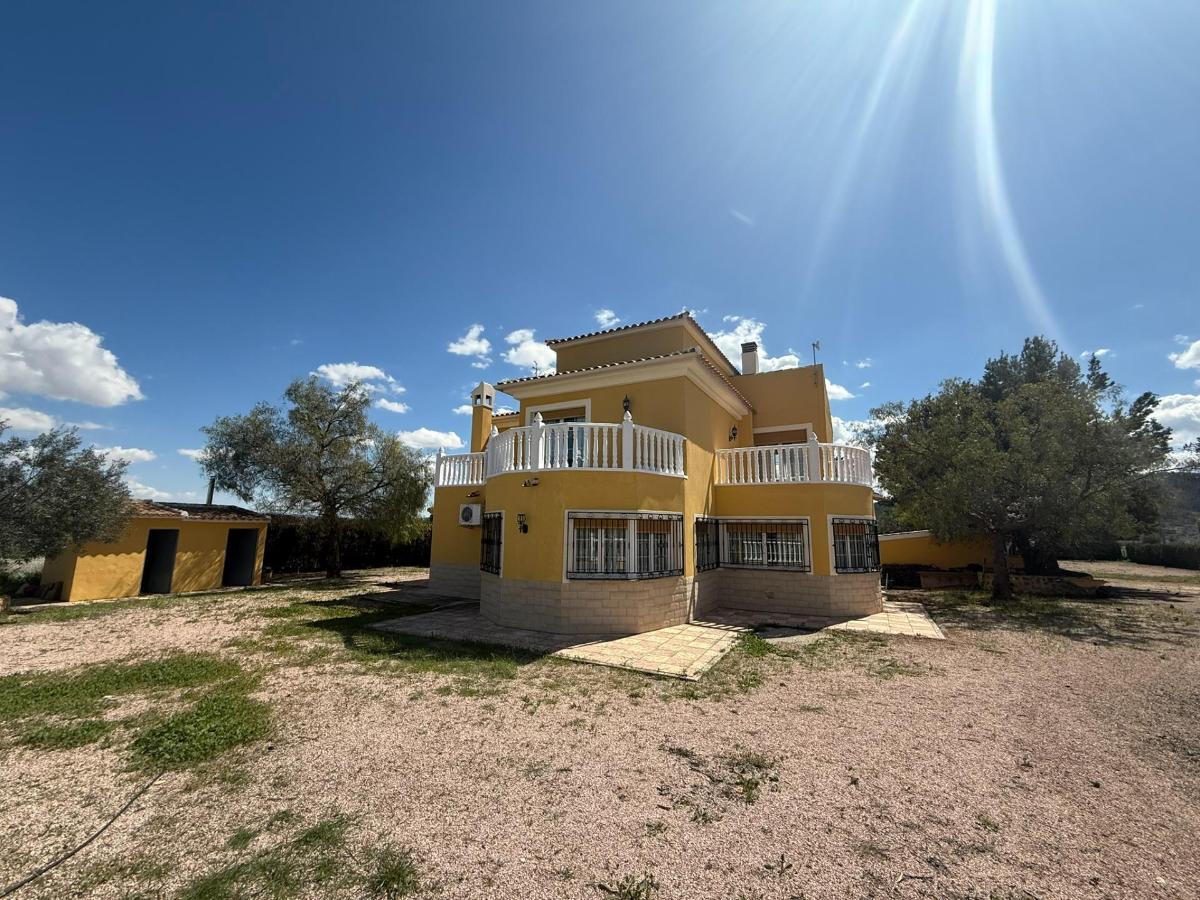Villa i Cehegin, Murcia, Spanien 4 sovrum, 342 kvm. Nr. 149013