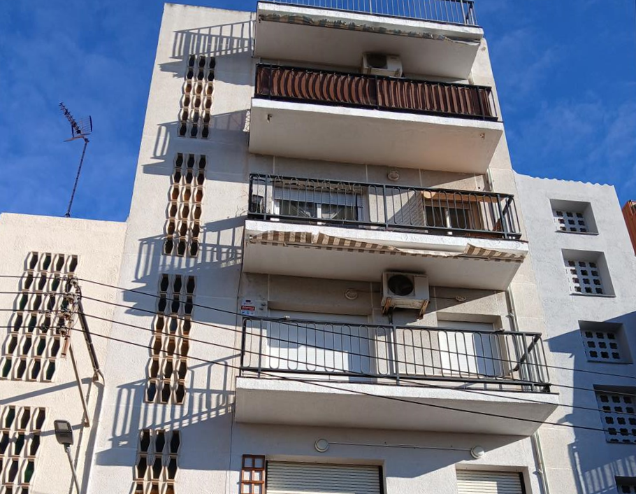 Apartamento en Mataró, Barcelona, España 4 dormitorios, 108 m2 No. 182395