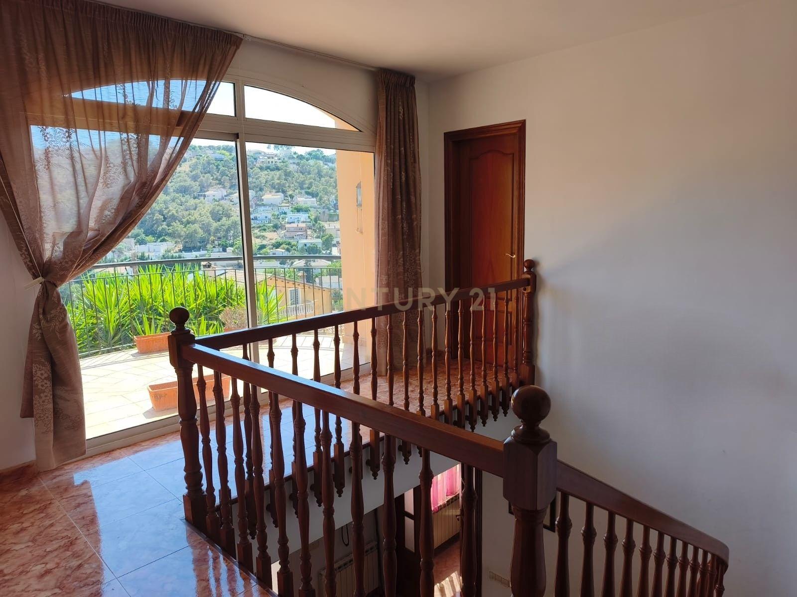 House in Canyelles, Barcelona, Spanien 4 Schlafzimmer, 350 m2 Nr. 182394