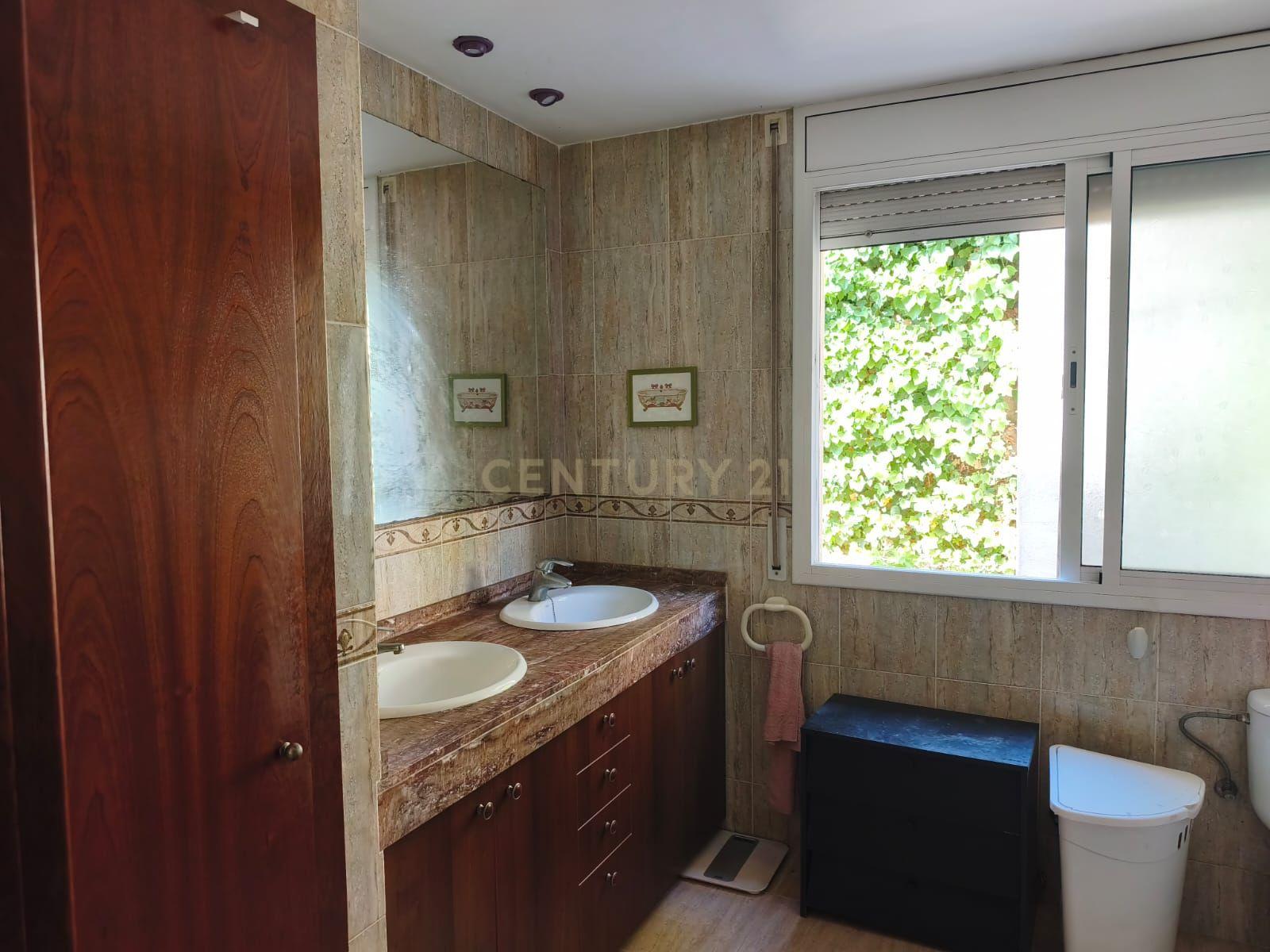 House in Canyelles, Barcelona, Spanien 4 Schlafzimmer, 350 m2 Nr. 182394