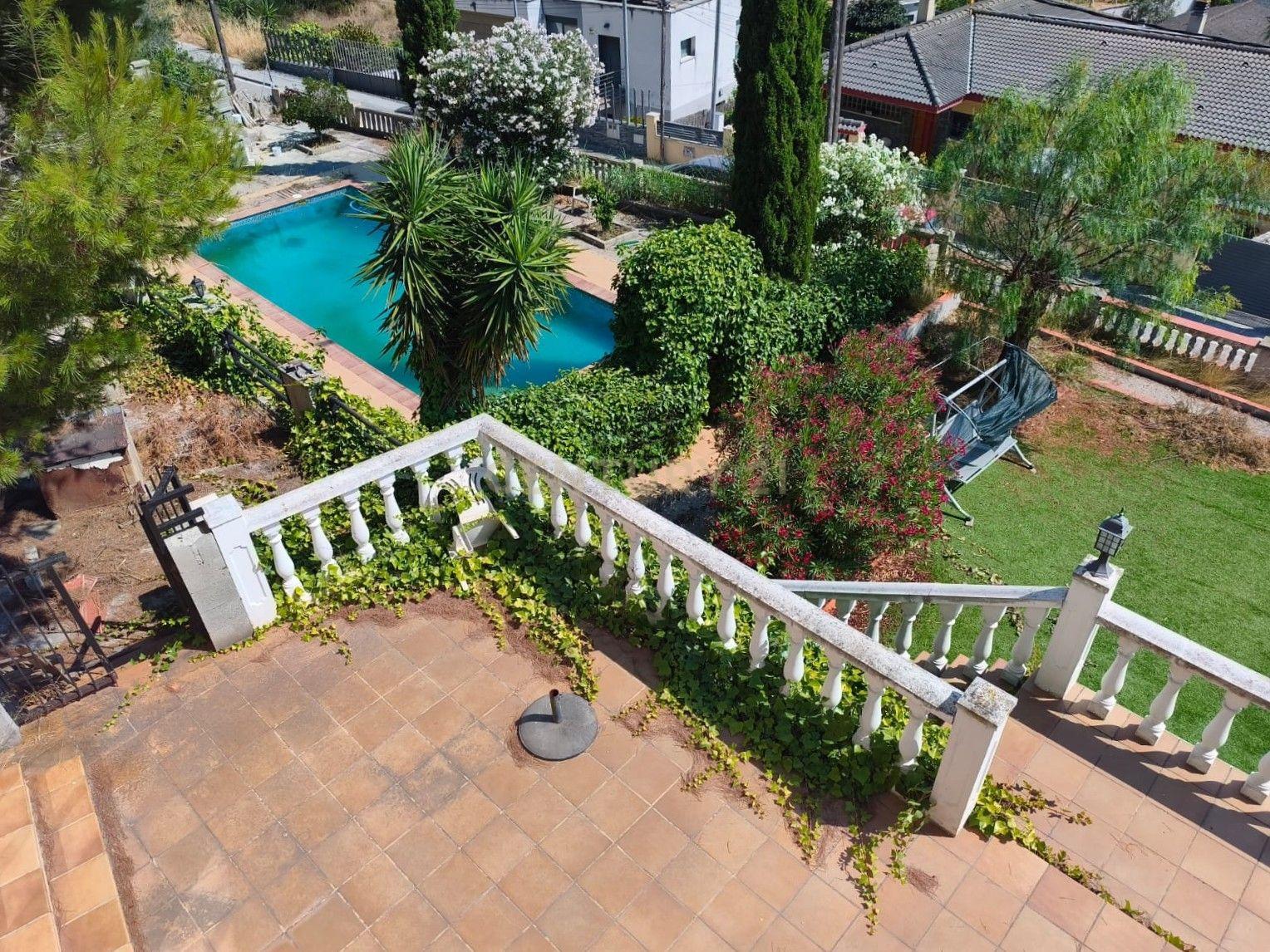House in Canyelles, Barcelona, Spanien 4 Schlafzimmer, 350 m2 Nr. 182394