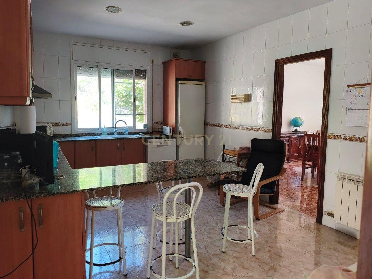 House in Canyelles, Barcelona, Spanien 4 Schlafzimmer, 350 m2 Nr. 182394