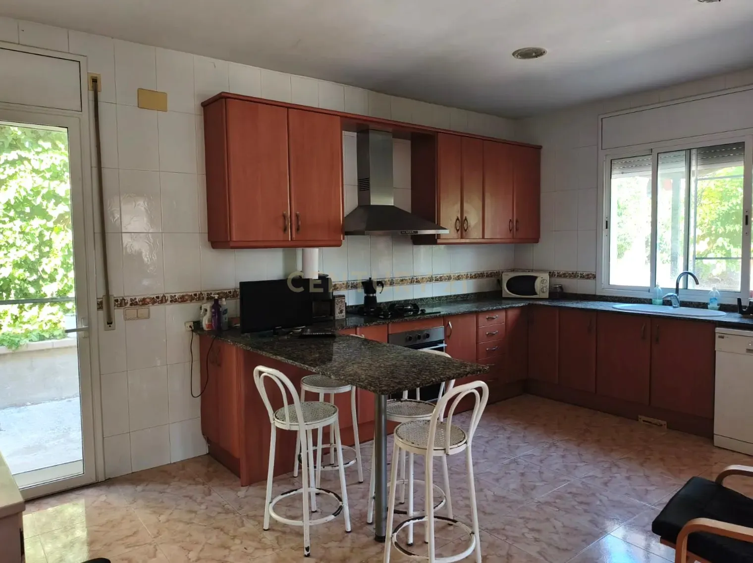 House in Canyelles, Barcelona, Spanien 4 Schlafzimmer, 350 m2 Nr. 182394