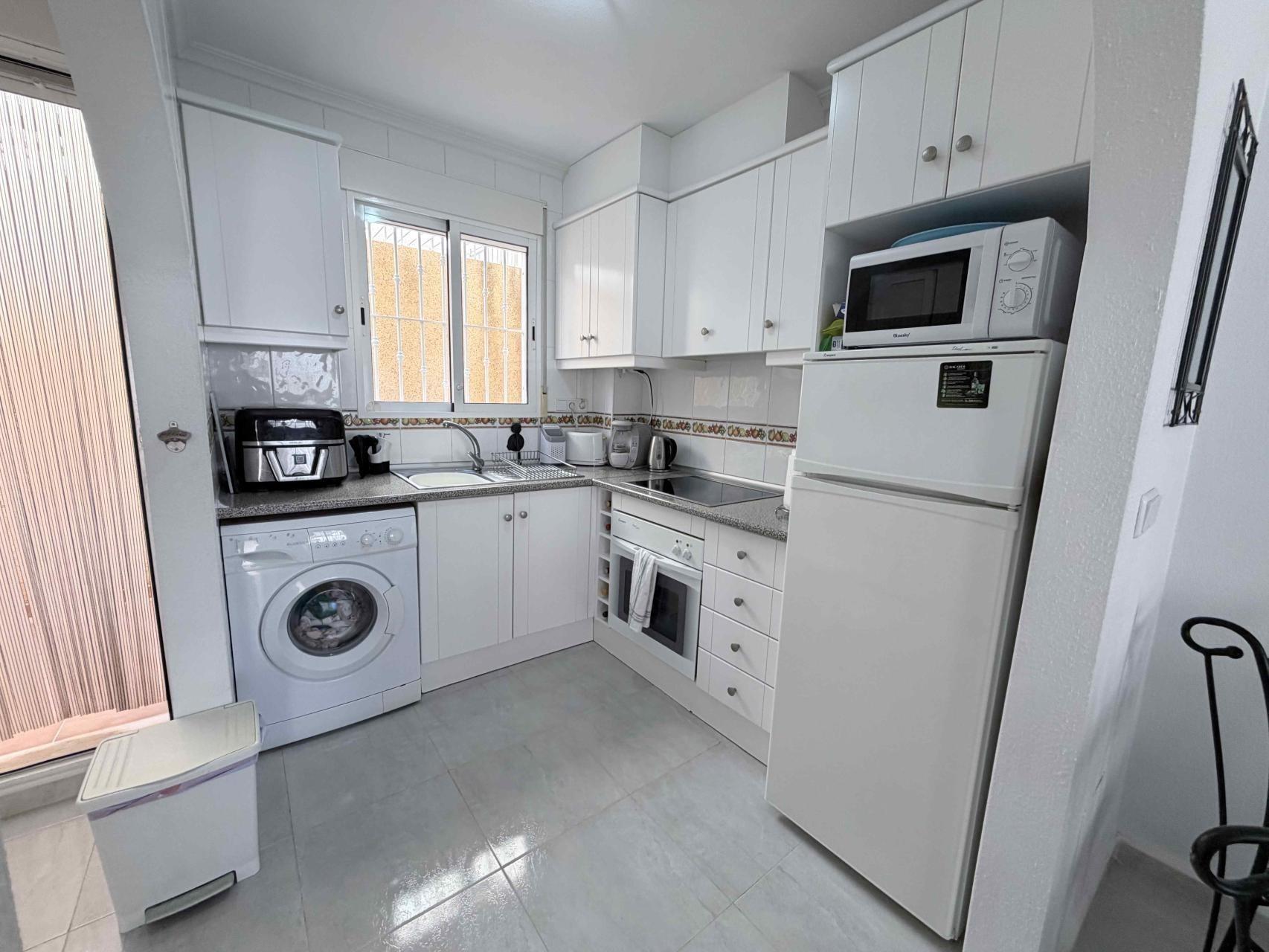 Talo Alicante, Espanja 3 makuuhuonetta, 90 m2 No. 167994