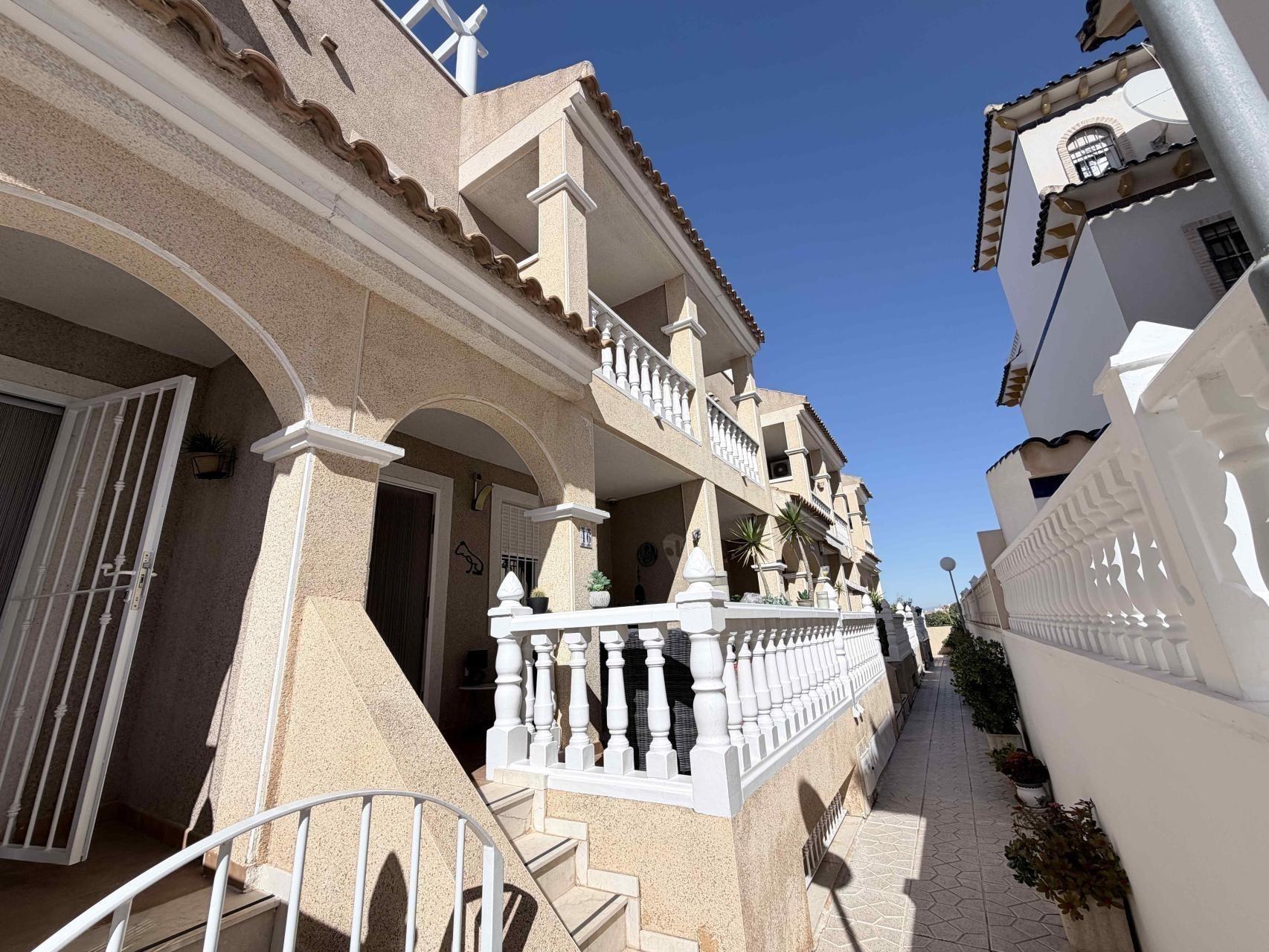 Talo Alicante, Espanja 3 makuuhuonetta, 90 m2 No. 167994