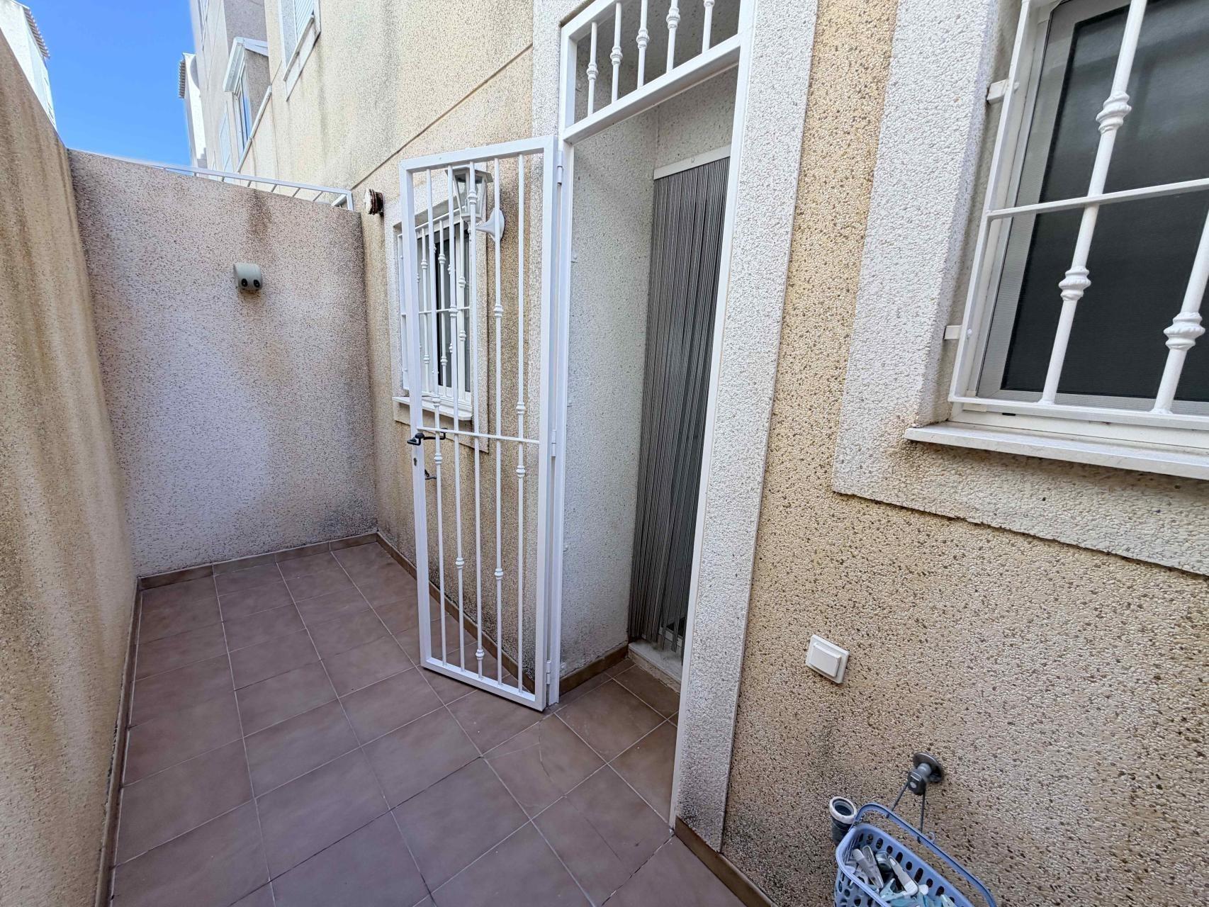 Talo Alicante, Espanja 3 makuuhuonetta, 90 m2 No. 167994