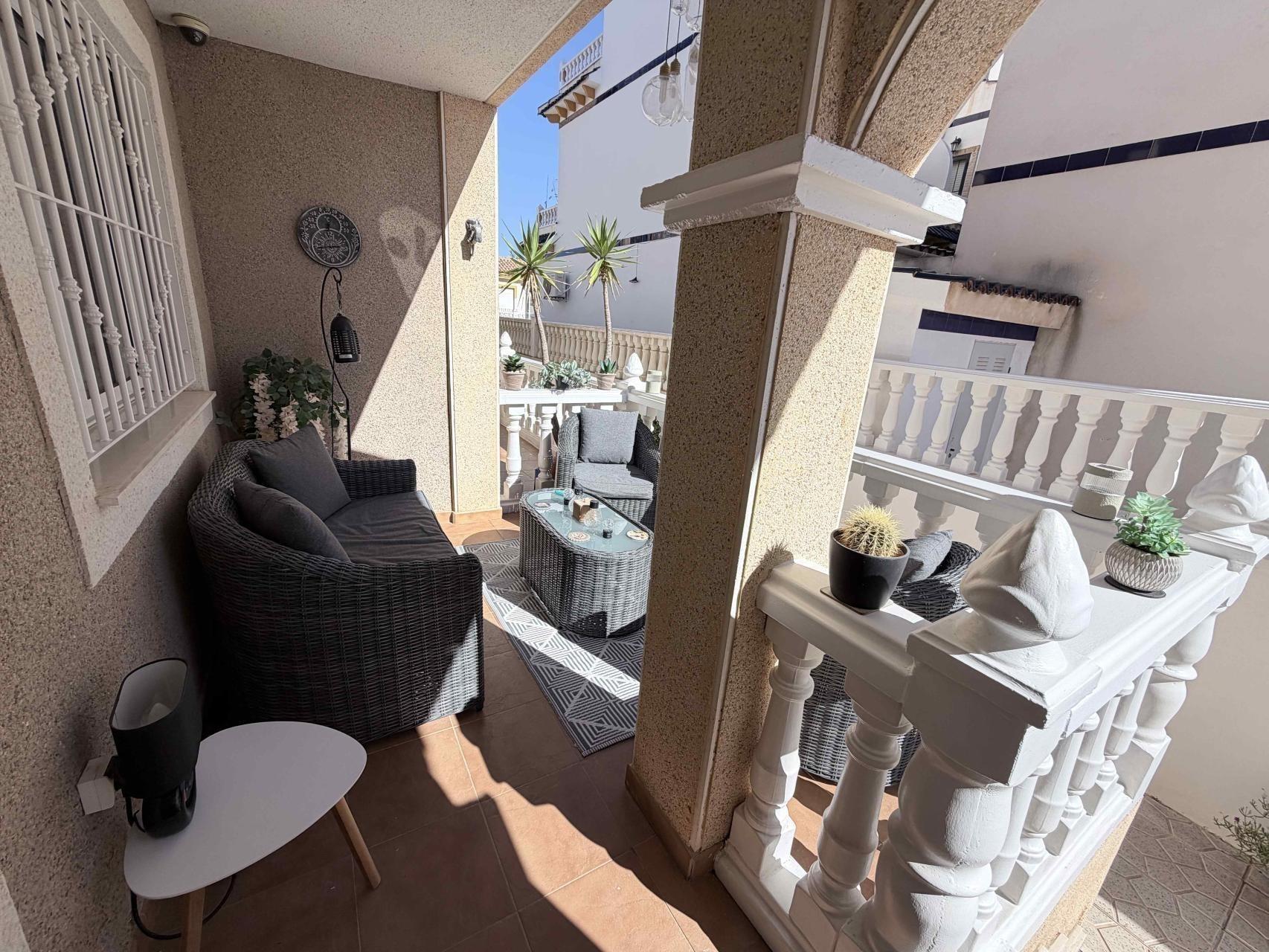 Talo Alicante, Espanja 3 makuuhuonetta, 90 m2 No. 167994
