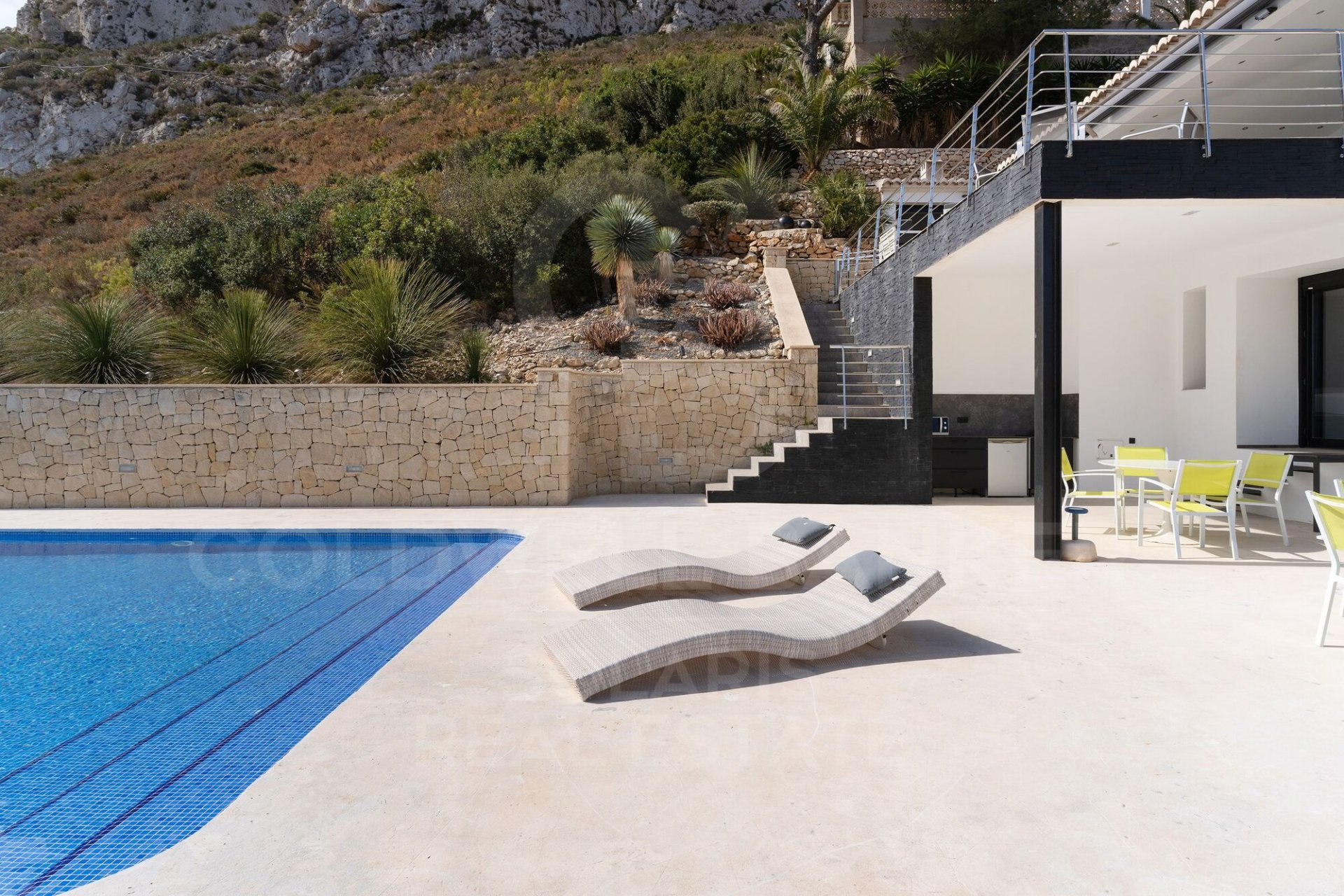 Villa in Javea, Alicante, Spain 5 bedrooms, 282 sq.m. No. 158848