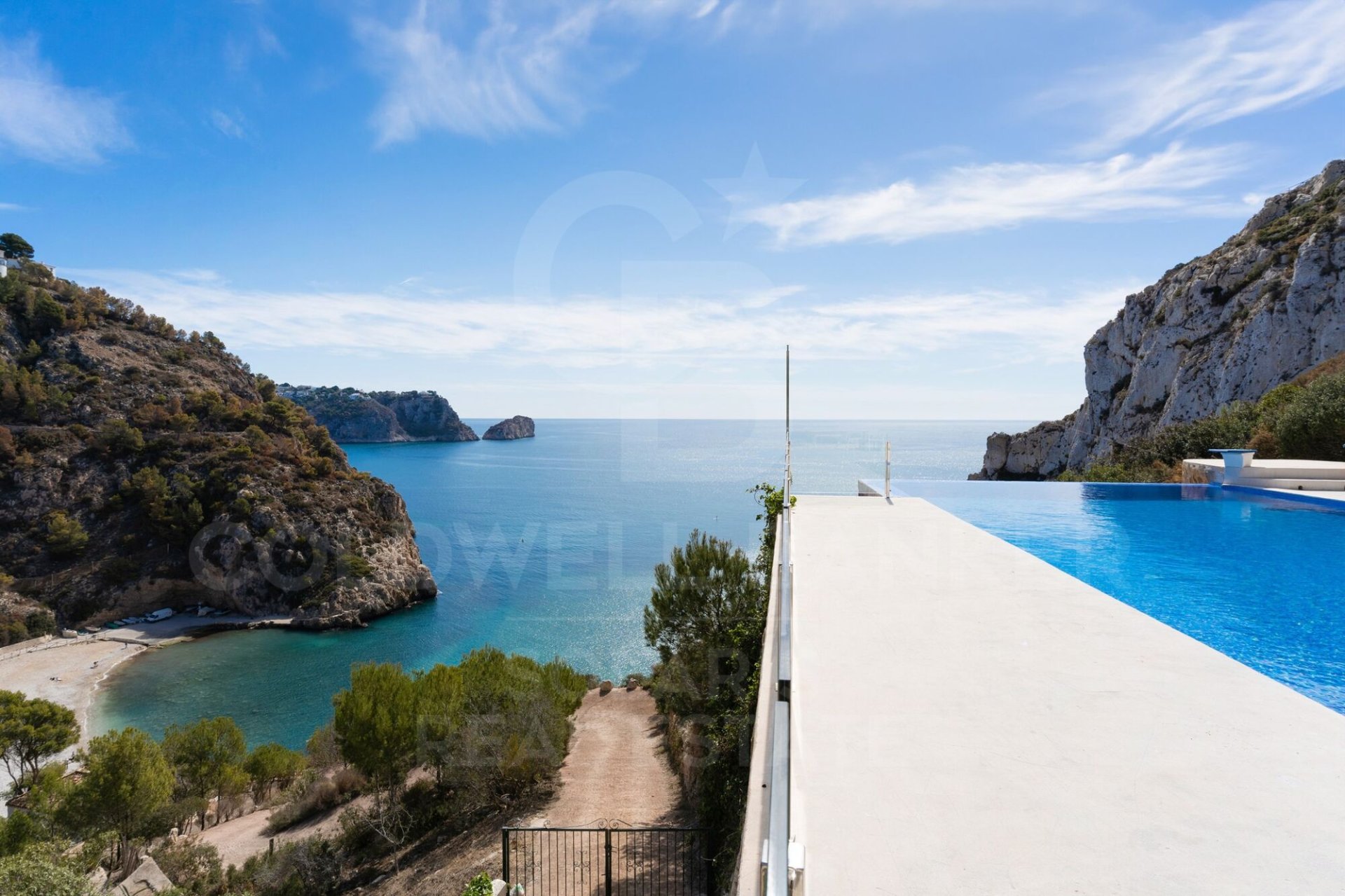 Villa in Javea, Alicante, Spain 5 bedrooms, 282 sq.m. No. 158848