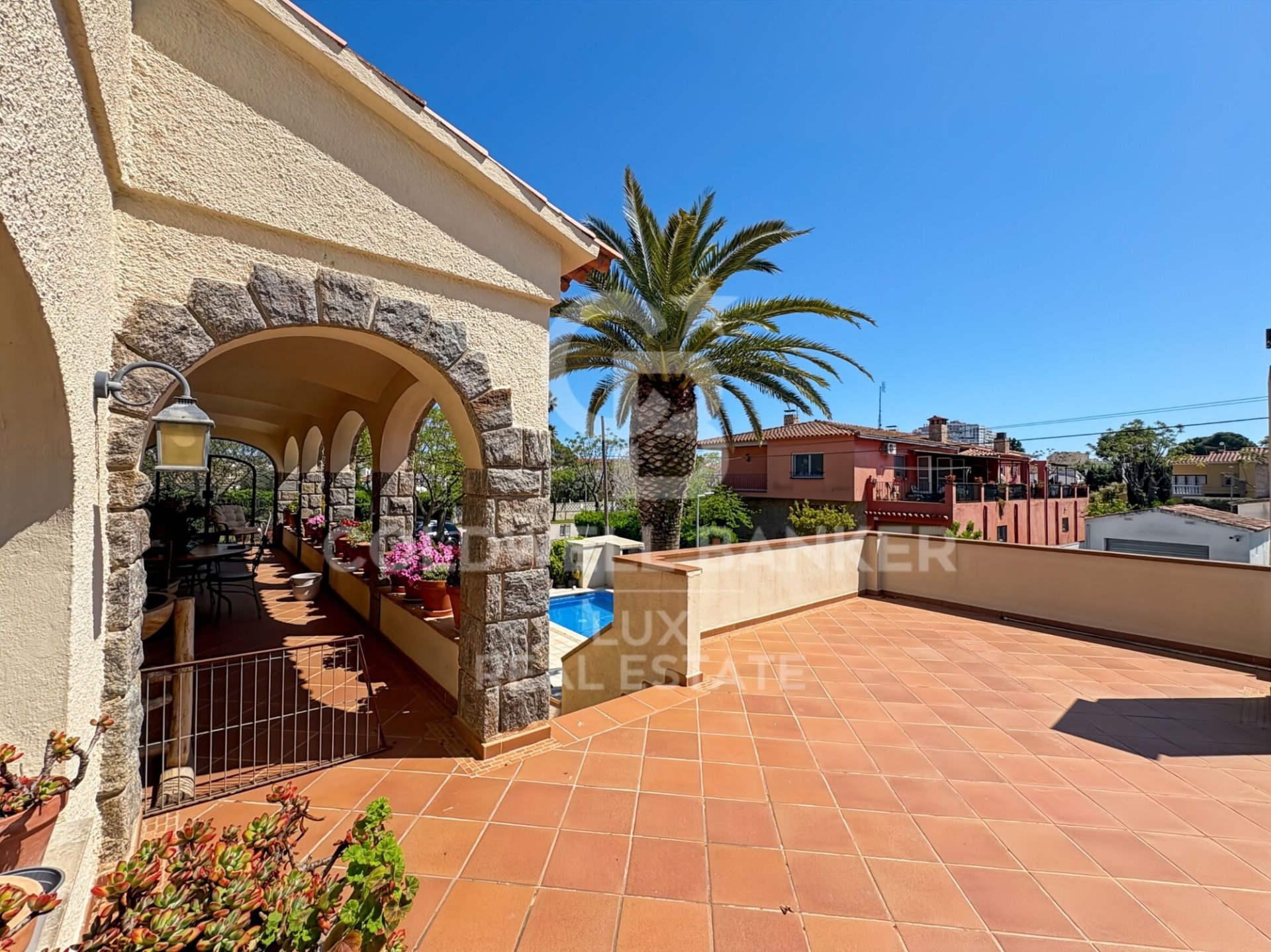 Villa i Empuriabrava, Girona, Spanien 4 sovrum, 372 kvm. Nr. 158844