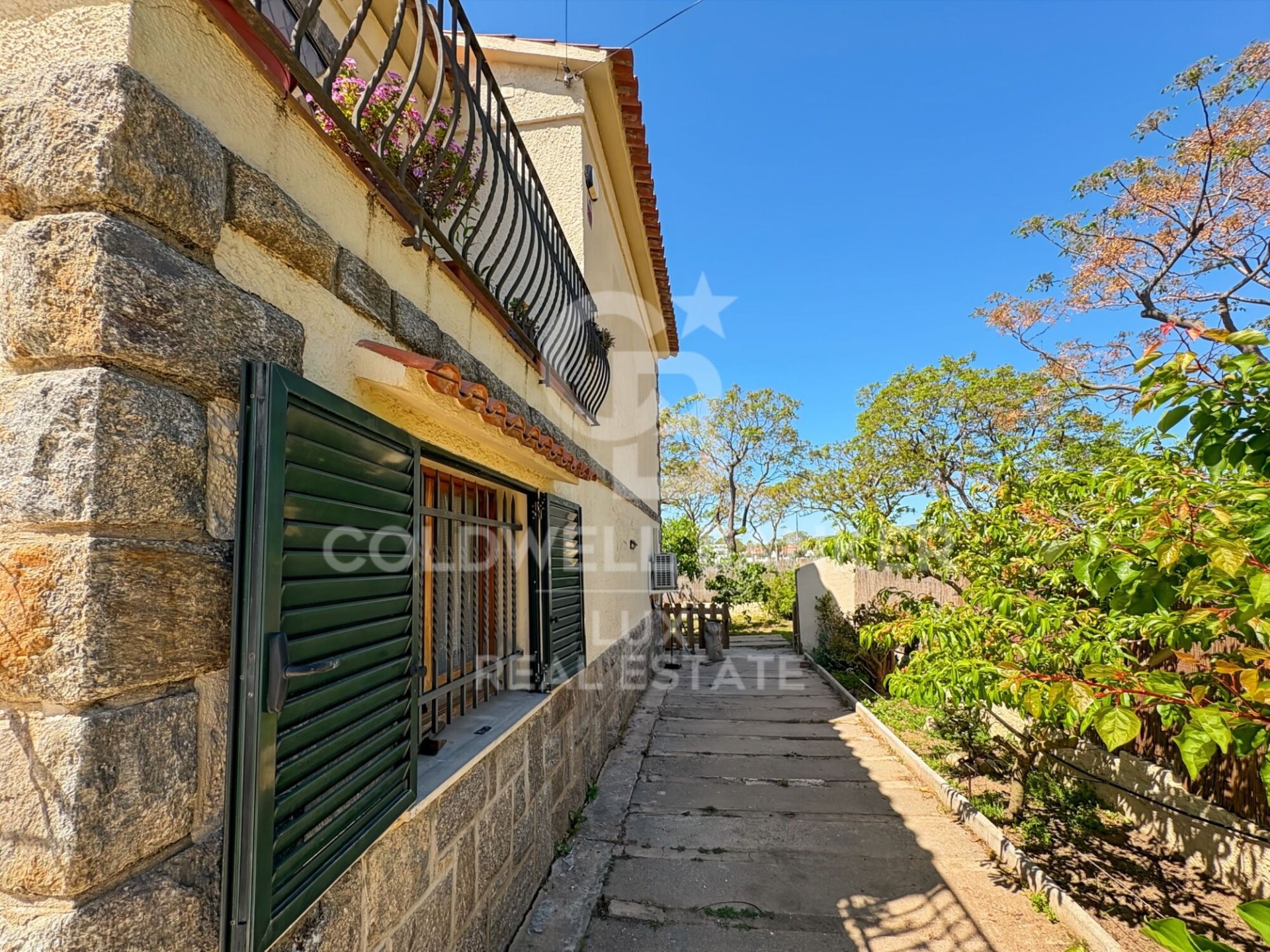 Villa i Empuriabrava, Girona, Spanien 4 sovrum, 372 kvm. Nr. 158844