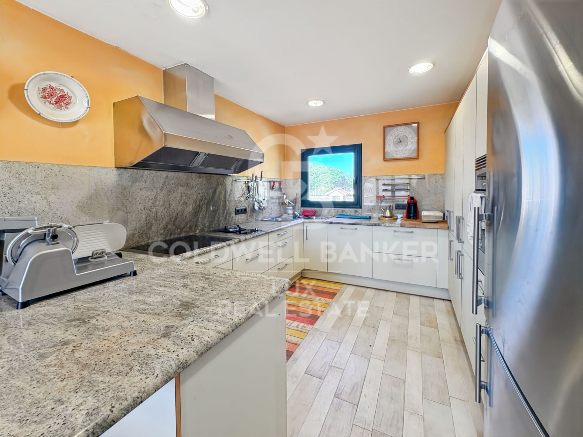 Villa i Empuriabrava, Girona, Spanien 4 sovrum, 372 kvm. Nr. 158844