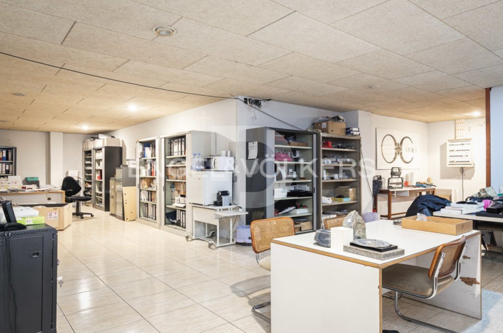 Propiedad comercial en Gràcia, Barcelona, España 392 m2 No. 154918