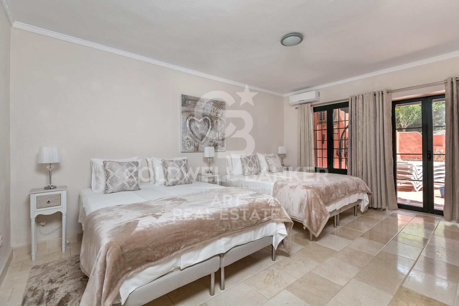 Villa in Benahavis, Malaga, Spain 12 bedrooms, 1058 sq.m. No. 160467