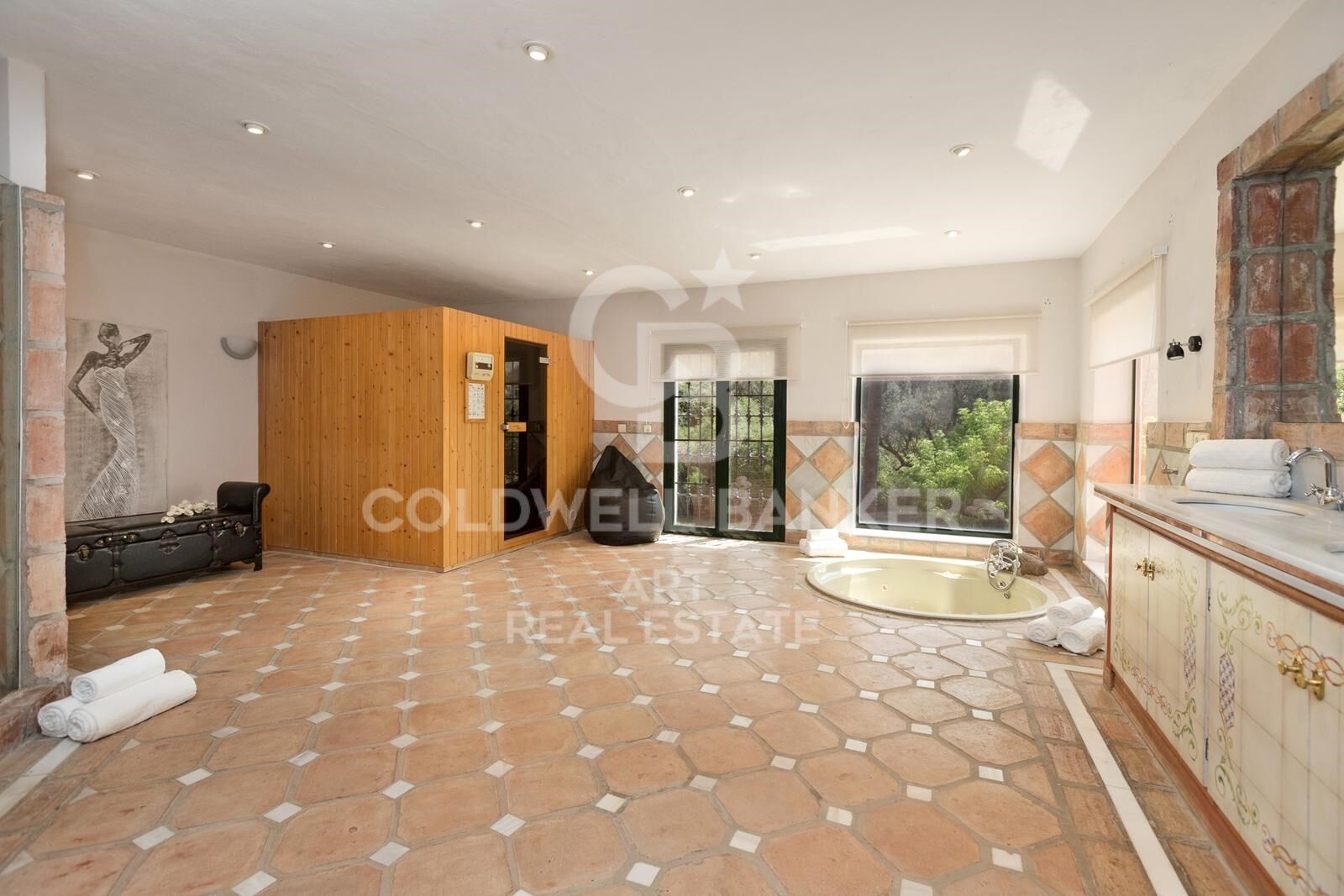 Villa in Benahavis, Malaga, Spain 12 bedrooms, 1058 sq.m. No. 160467
